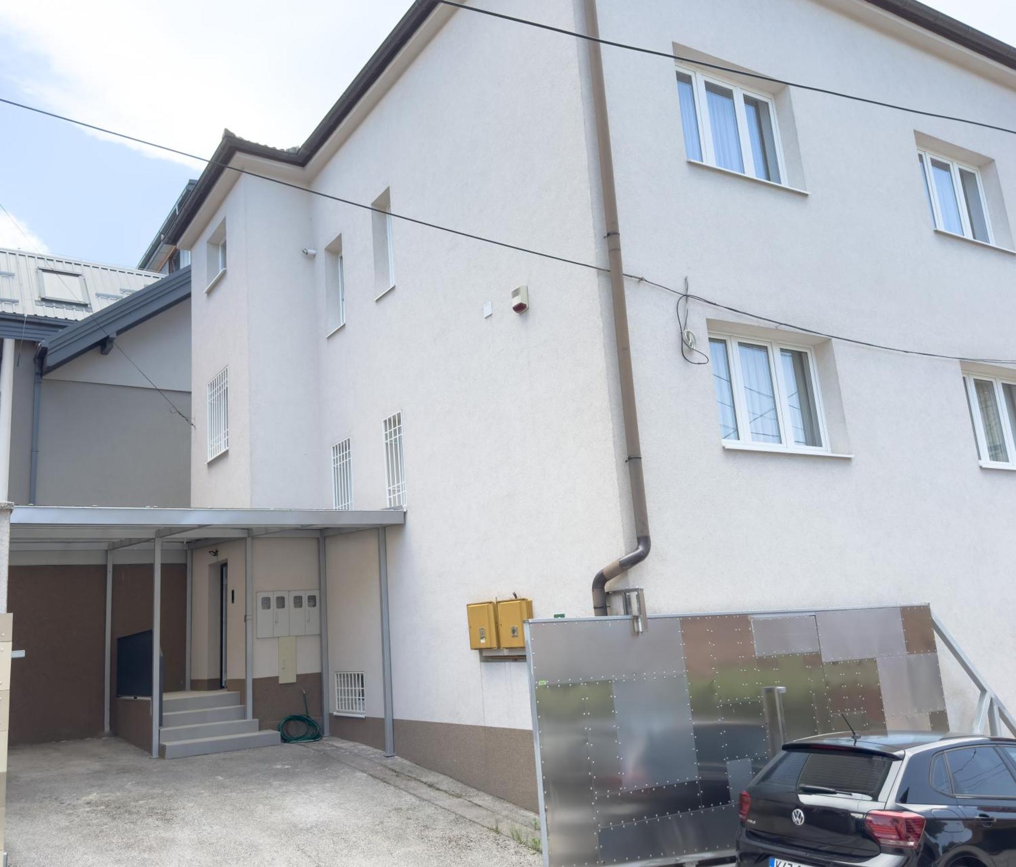 Luxurious And Cosy Brick Apartment - Free Private Parking Sarajevo Exterior photo
