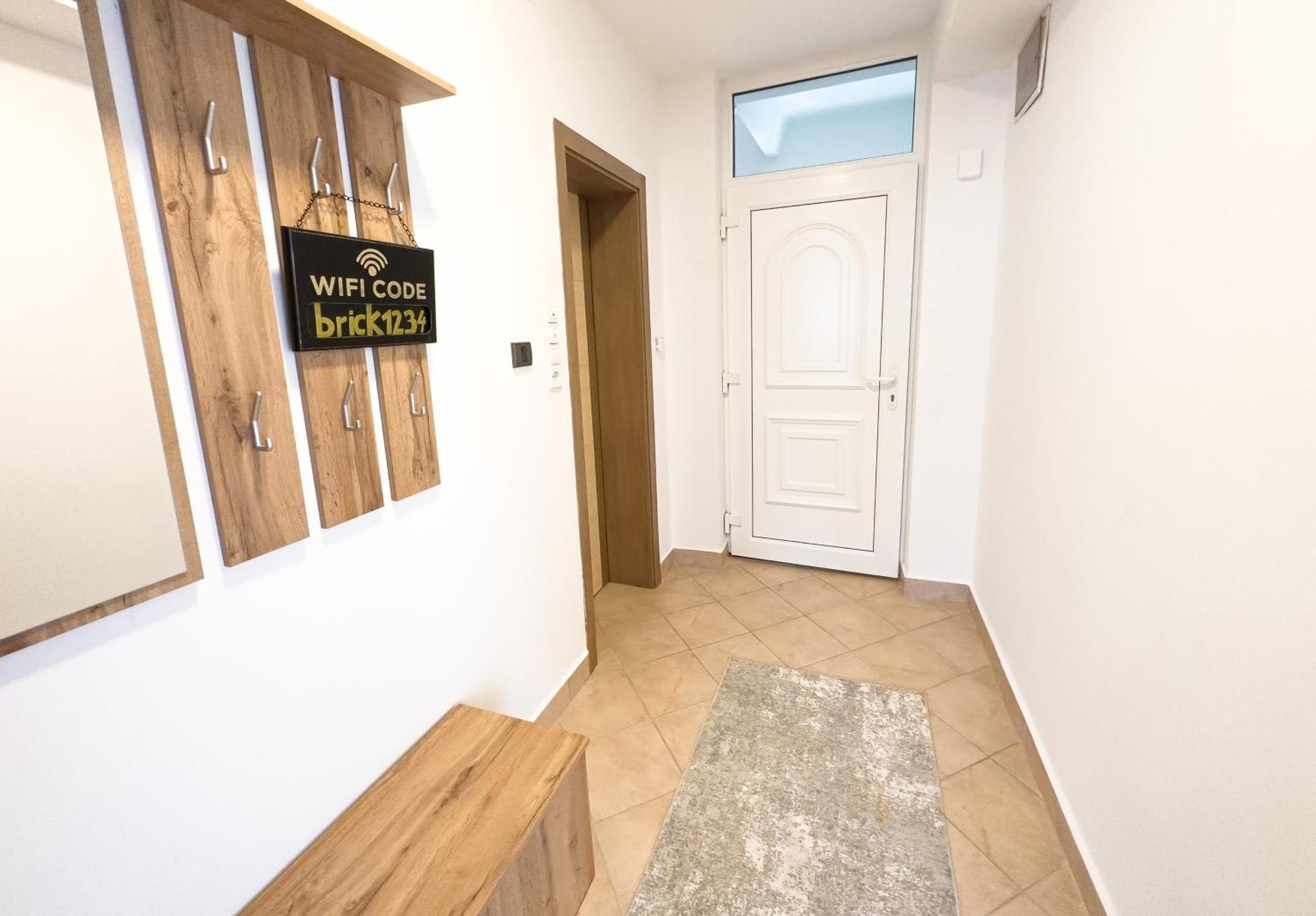 Luxurious And Cosy Brick Apartment - Free Private Parking Sarajevo Exterior photo